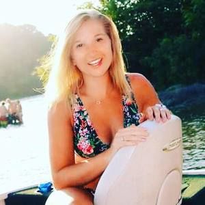 Meet your Posher, Lauren